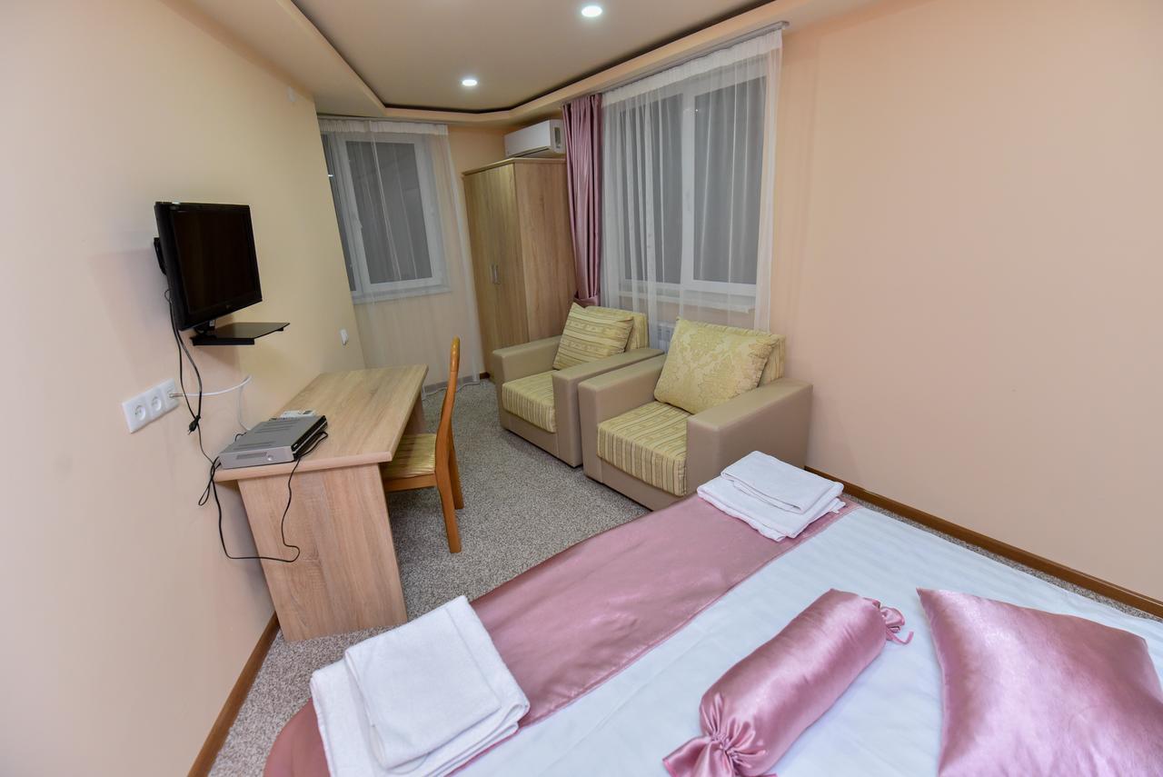 Gayane Hotel Alaverdi Exterior photo