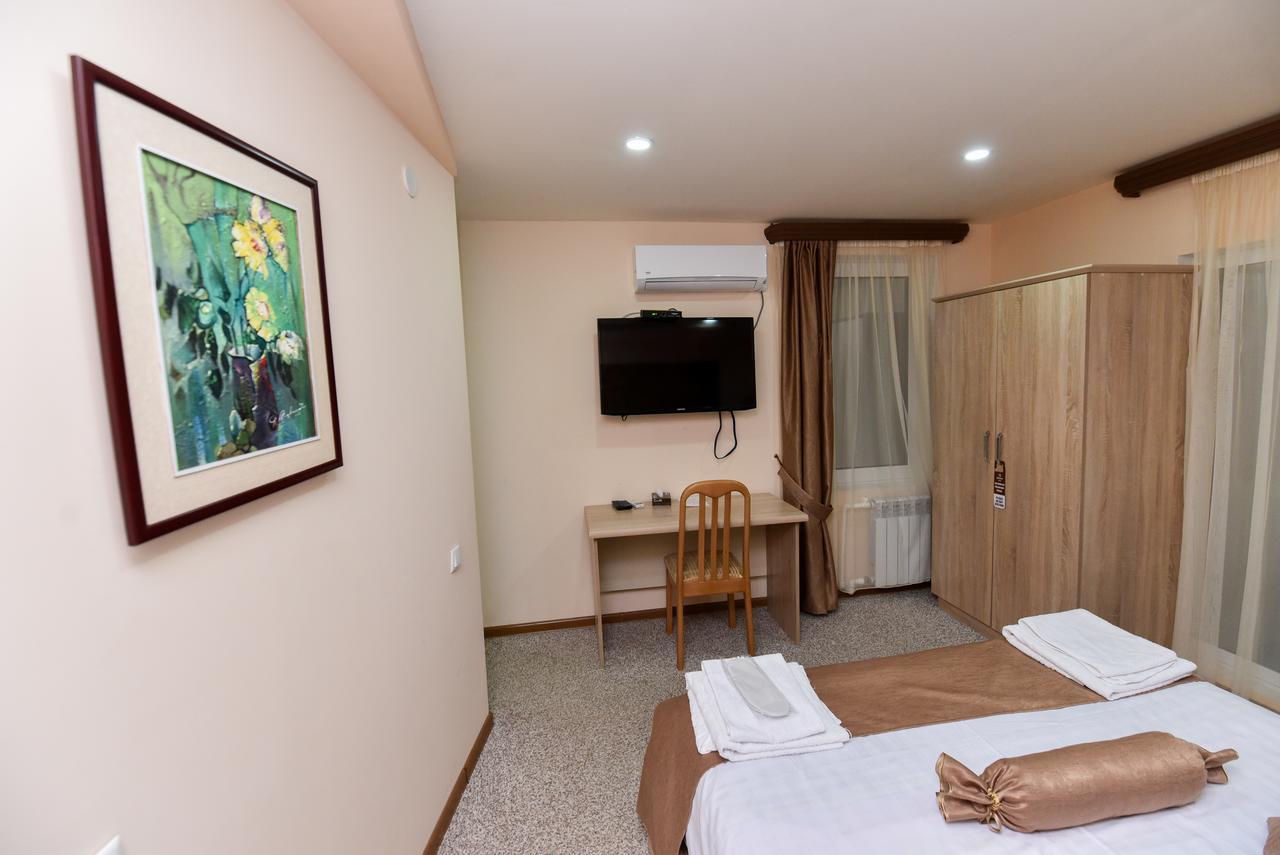 Gayane Hotel Alaverdi Exterior photo