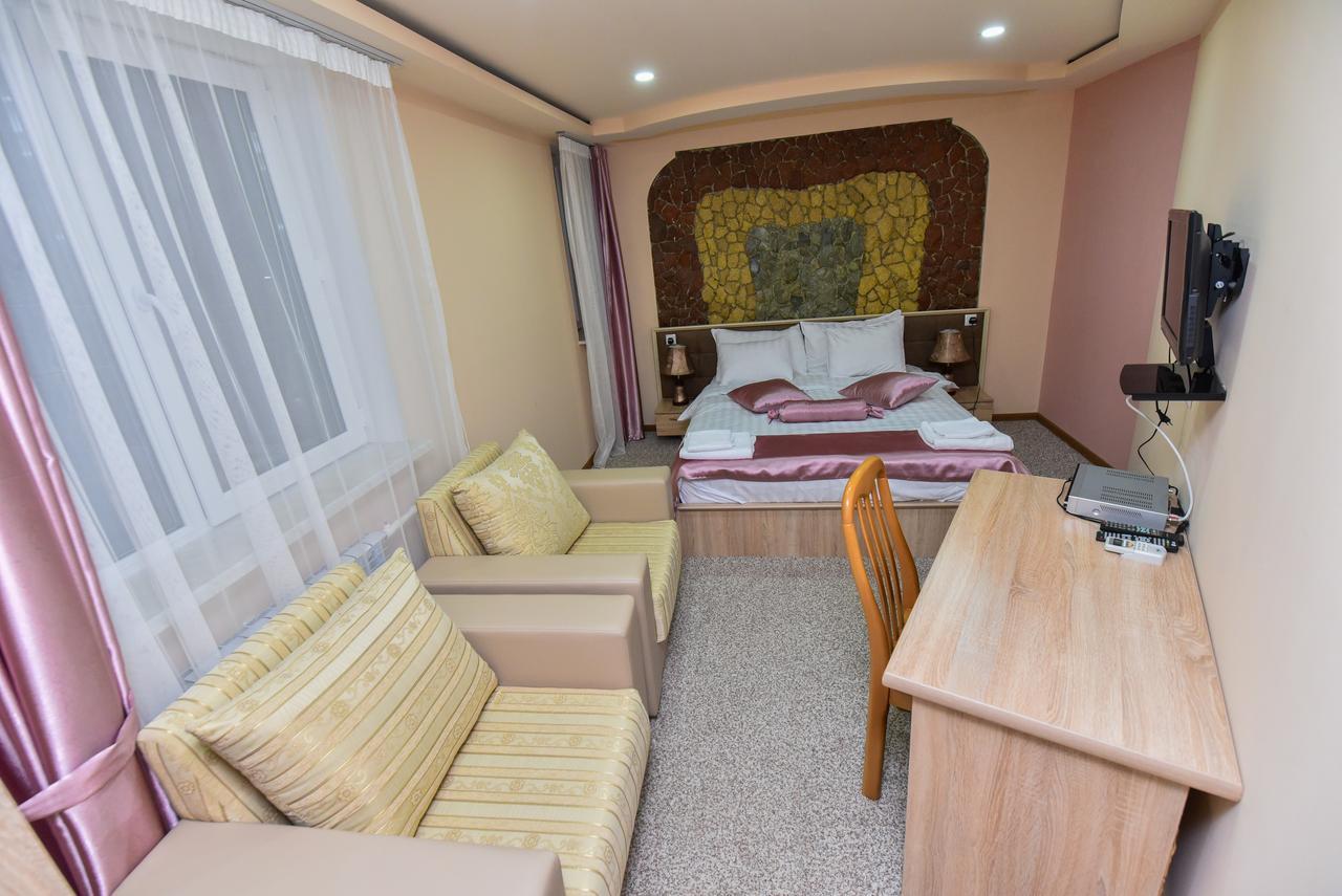 Gayane Hotel Alaverdi Exterior photo