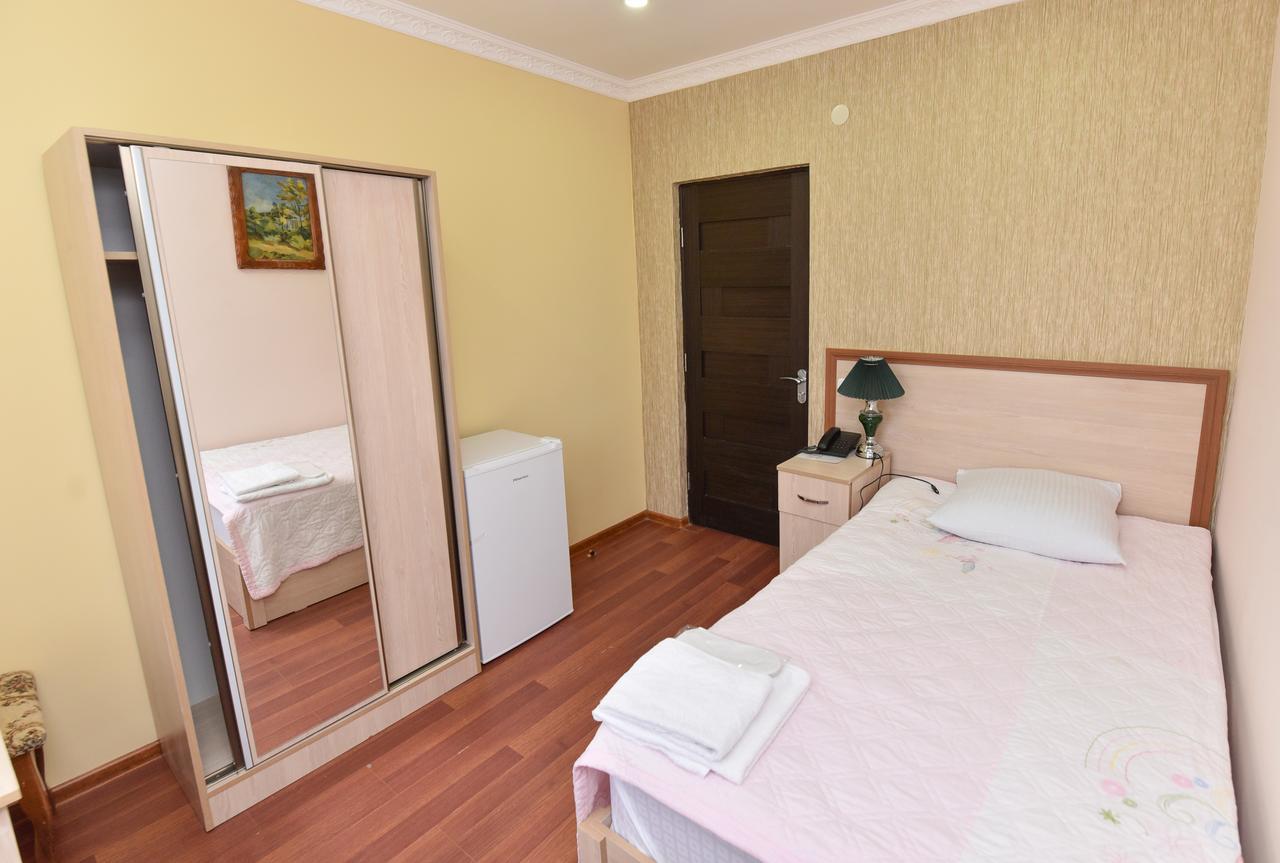 Gayane Hotel Alaverdi Exterior photo