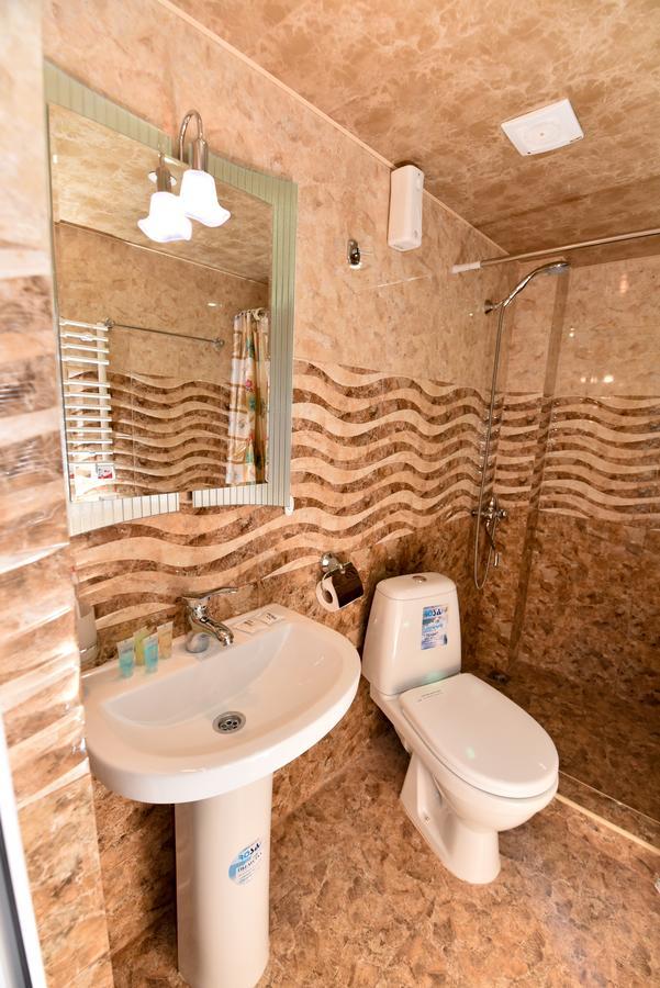 Gayane Hotel Alaverdi Exterior photo